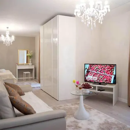 Four Bedroom ヴィラ